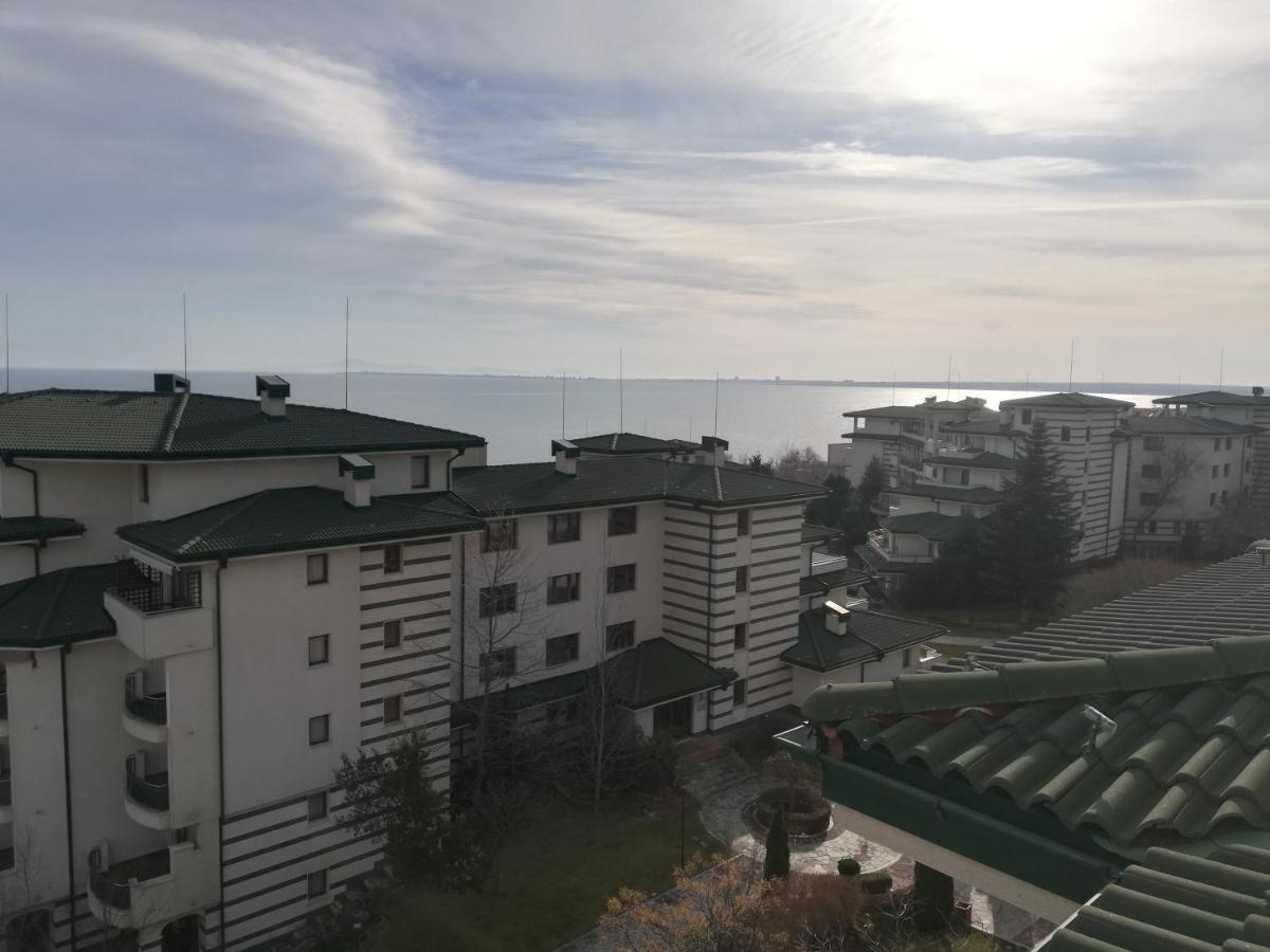 Спа Апартаменти За Гости Затворен Комплекс Емералд Ravda Esterno foto